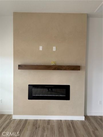 16353 Smokethorn Road, Apple Valley, CA 92307