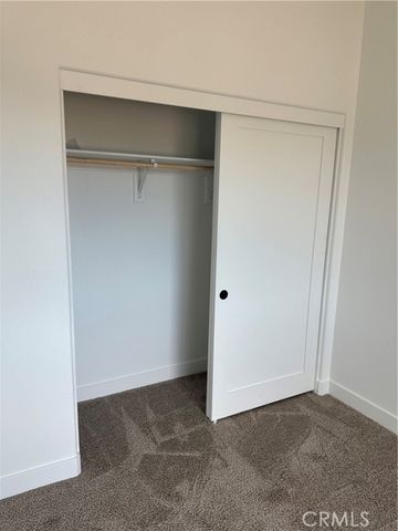 16353 Smokethorn Road, Apple Valley, CA 92307