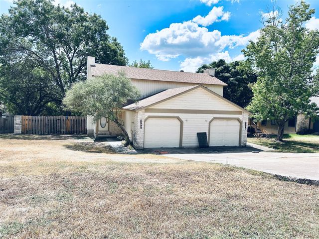 379 Fantail LOOP B, Austin, TX 78734