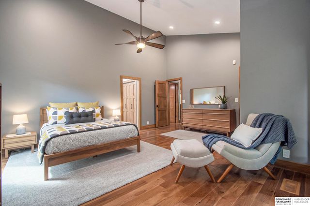 1606 Camp Gifford Road, Bellevue, NE 68005