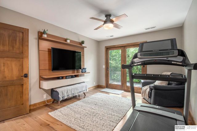 1606 Camp Gifford Road, Bellevue, NE 68005