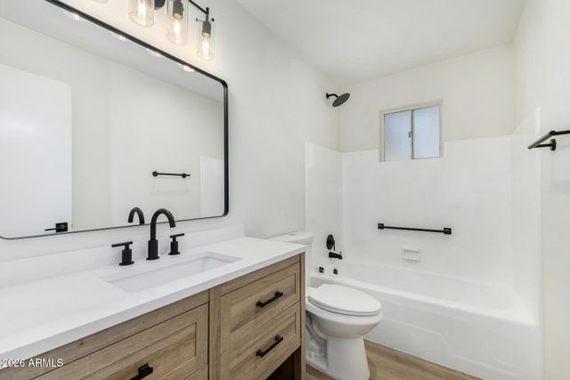 6050 E BOISE Street, Mesa, AZ 85205