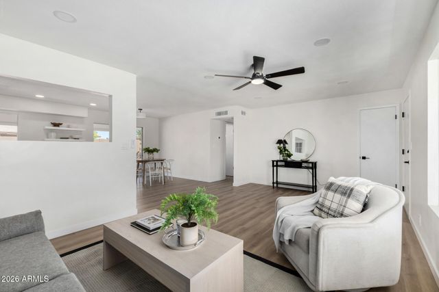 6050 E BOISE Street, Mesa, AZ 85205