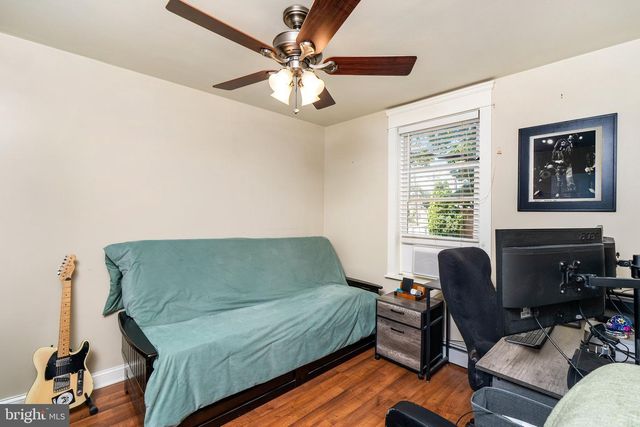 1043 HORNBERGER AVE, Roebling, NJ 08554