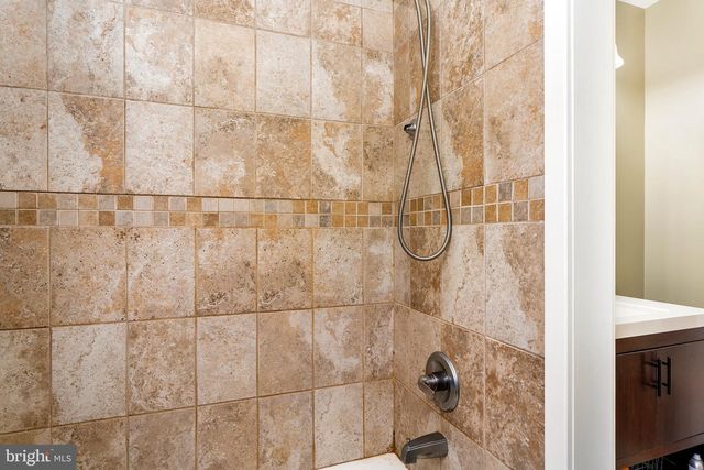 1043 HORNBERGER AVE, Roebling, NJ 08554