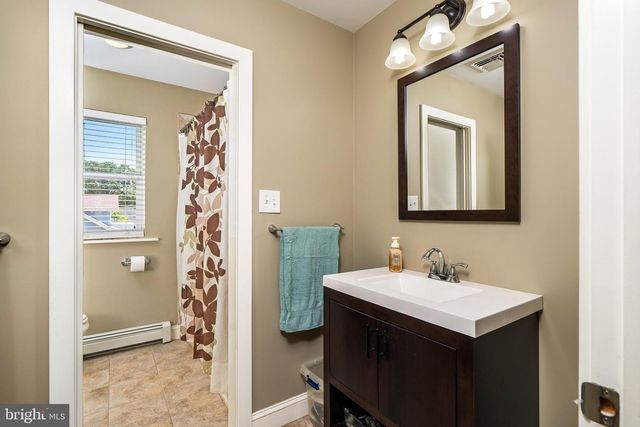 1043 HORNBERGER AVE, Roebling, NJ 08554