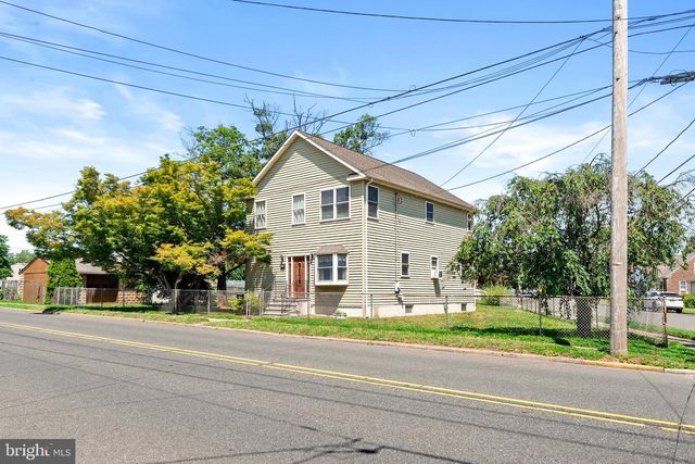 1043 HORNBERGER AVE, Roebling, NJ 08554