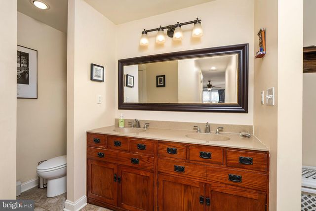 1043 HORNBERGER AVE, Roebling, NJ 08554