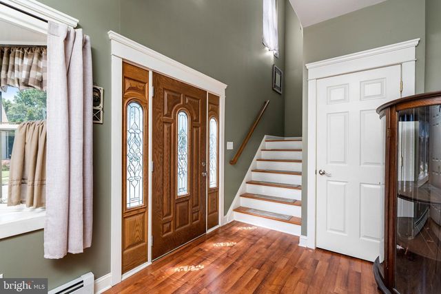 1043 HORNBERGER AVE, Roebling, NJ 08554
