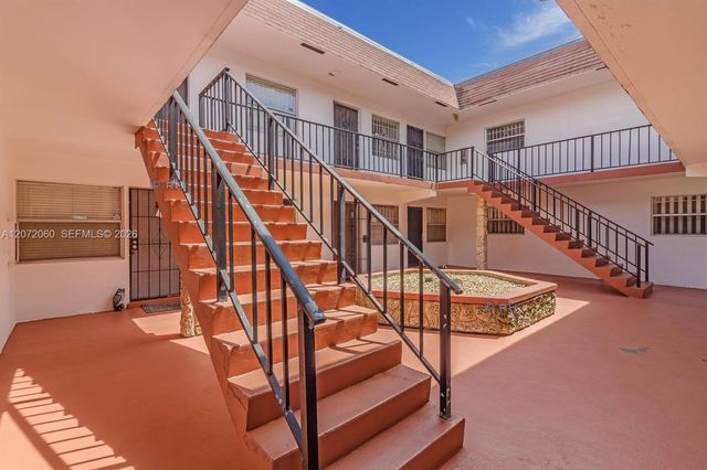 344 SW 1st Street 6, Pompano Beach, FL 33060