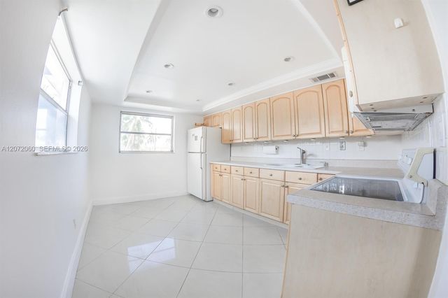 344 SW 1st Street 6, Pompano Beach, FL 33060