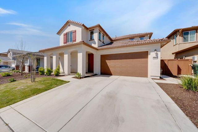 5080 Marshmallow Dr, Roseville, CA 95747