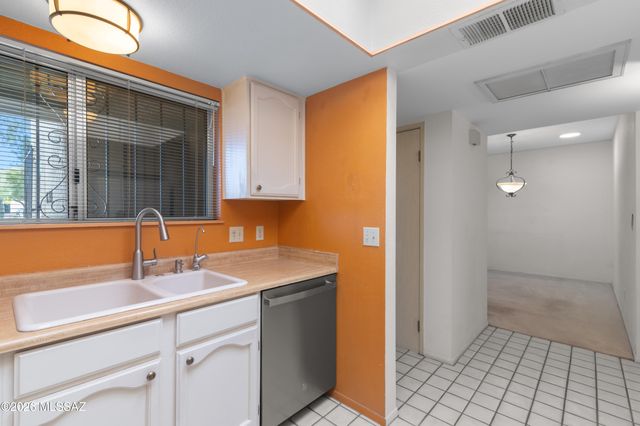 6339 N Orange Tree Drive, Tucson, AZ 85704