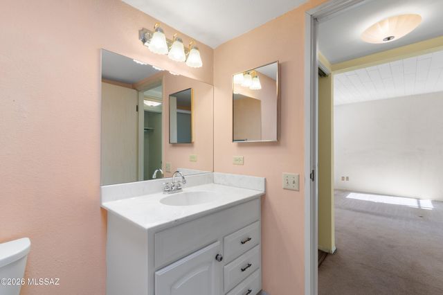 6339 N Orange Tree Drive, Tucson, AZ 85704