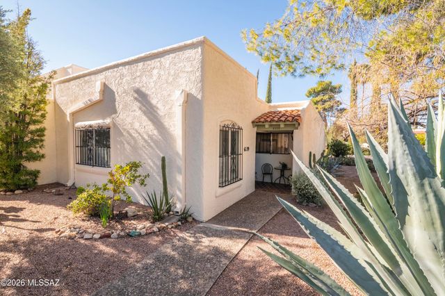 6339 N Orange Tree Drive, Tucson, AZ 85704