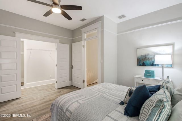 422 E 3RD Street, Jacksonville, FL 32206
