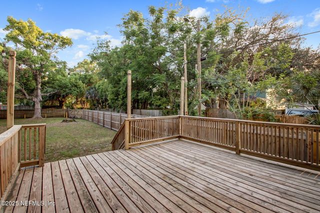 422 E 3RD Street, Jacksonville, FL 32206