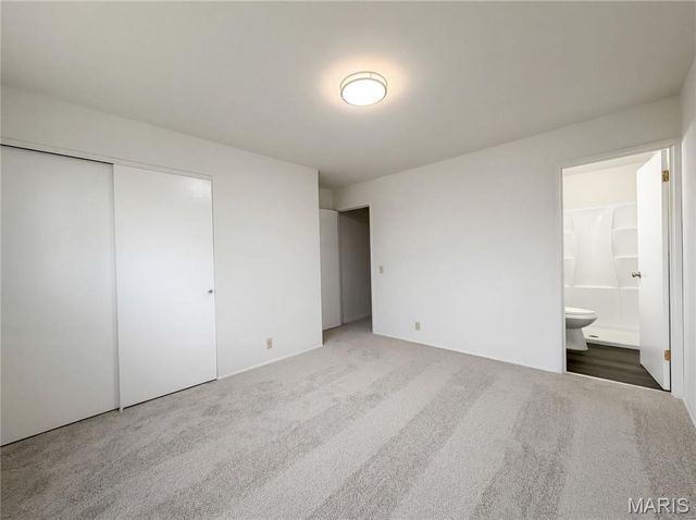 2940 Dover Drive, Florissant, MO 63033