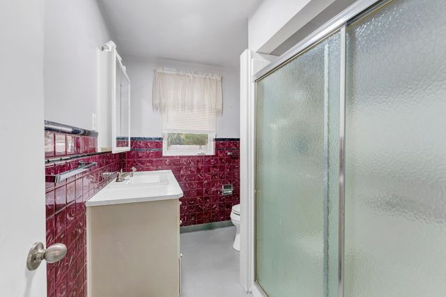 915 N Bowdish Rd, Spokane Valley, WA 99206