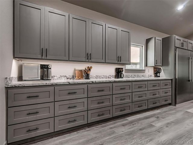 18475 W Lakewood Drive, Park Hill, OK 74451