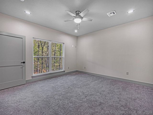 18475 W Lakewood Drive, Park Hill, OK 74451