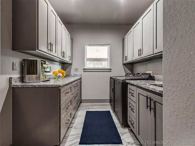 18475 W Lakewood Drive, Park Hill, OK 74451