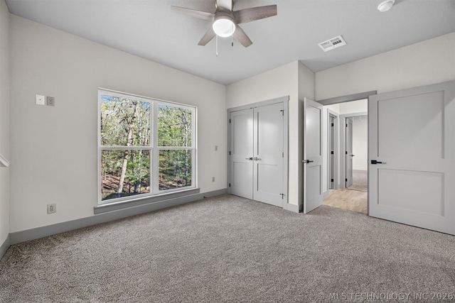18475 W Lakewood Drive, Park Hill, OK 74451