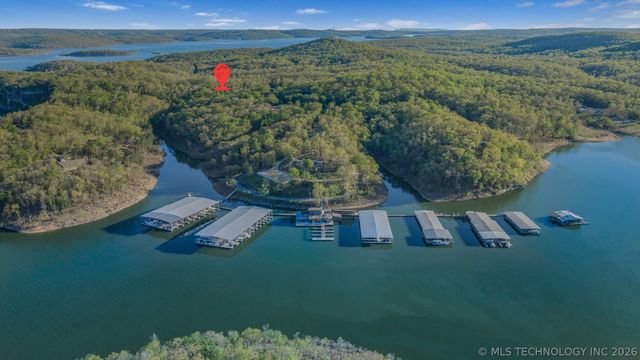 18475 W Lakewood Drive, Park Hill, OK 74451