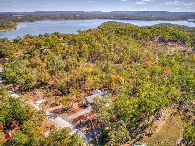 18475 W Lakewood Drive, Park Hill, OK 74451