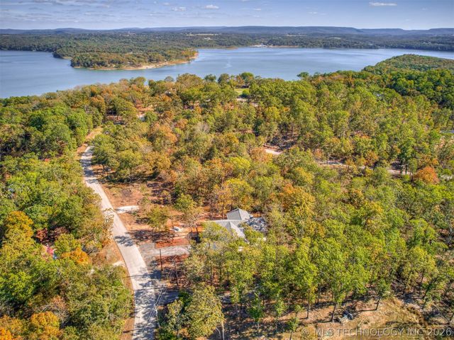18475 W Lakewood Drive, Park Hill, OK 74451