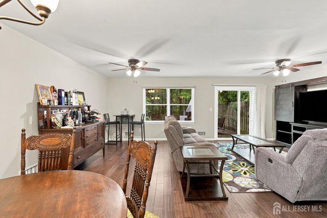 20 Parkside Drive, Spotswood, NJ 08884