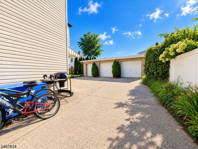 1112 Virginia St, Elizabeth City, NJ 07201