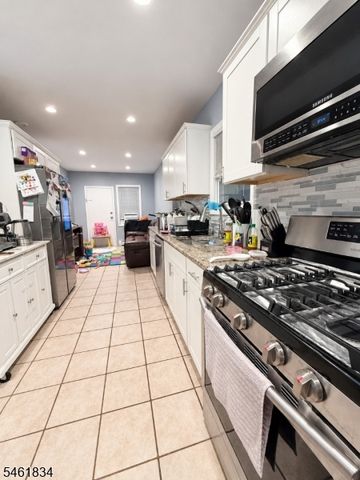 1112 Virginia St, Elizabeth City, NJ 07201