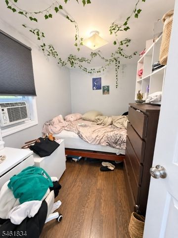 1112 Virginia St, Elizabeth City, NJ 07201