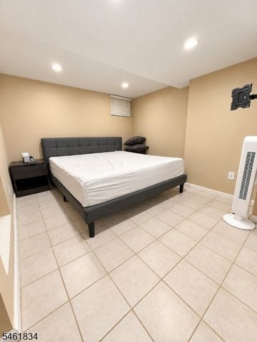 1112 Virginia St, Elizabeth City, NJ 07201