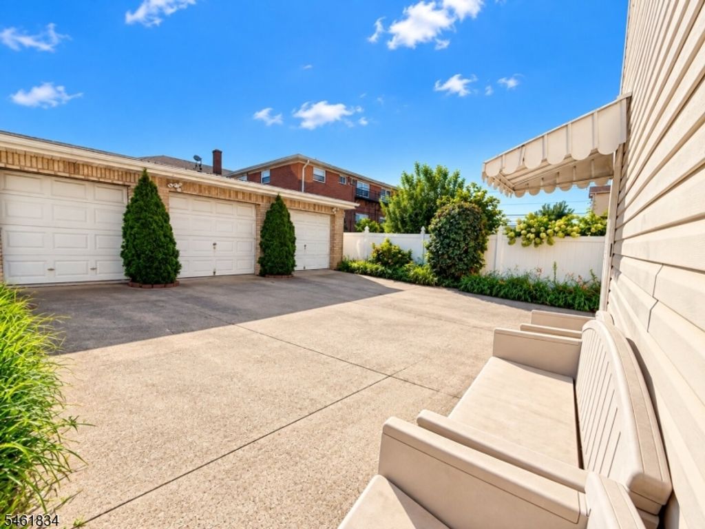 1112 Virginia St, Elizabeth City, NJ 07201 — photo 4