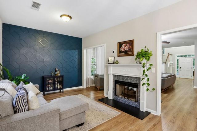 3424 Kensington Parc Circle, Avondale Estates, GA 30002