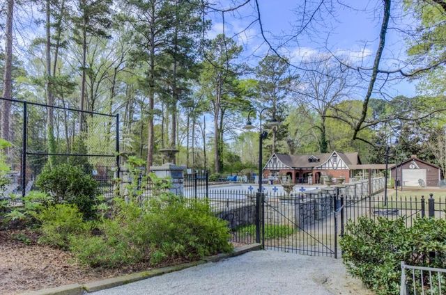 3424 Kensington Parc Circle, Avondale Estates, GA 30002