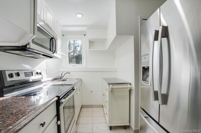 53 Tanager Road, Mahopac, NY 10541