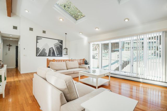 53 Tanager Road, Mahopac, NY 10541