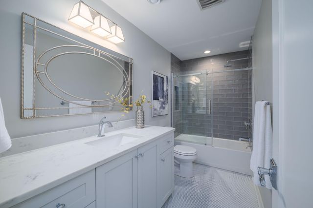 5117 Beard Avenue S, Minneapolis, MN 55410
