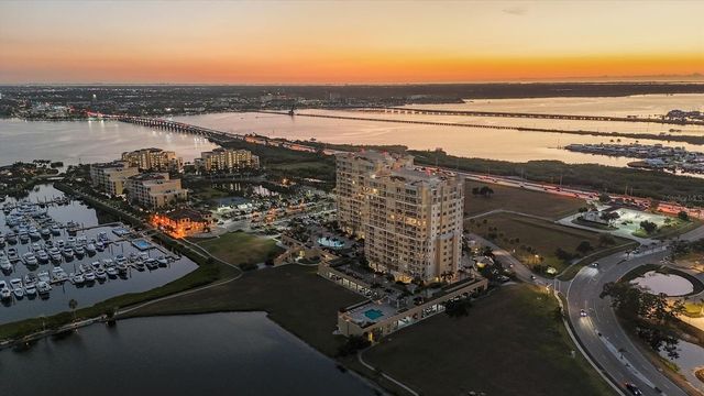 140 RIVIERA DUNES WAY 402, Palmetto, FL 34221