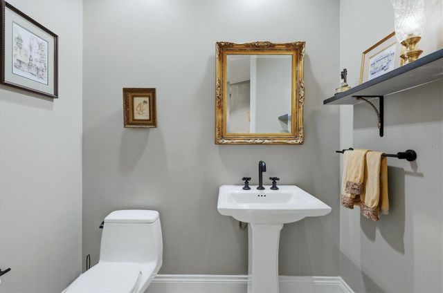 140 RIVIERA DUNES WAY 402, Palmetto, FL 34221