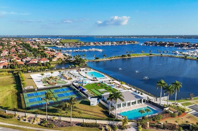 140 RIVIERA DUNES WAY 402, Palmetto, FL 34221