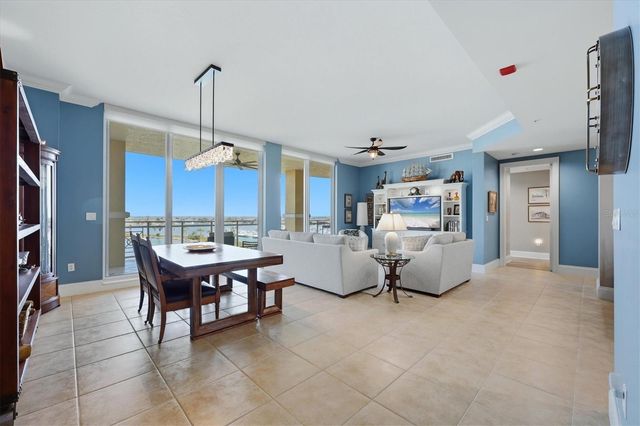 140 RIVIERA DUNES WAY 402, Palmetto, FL 34221