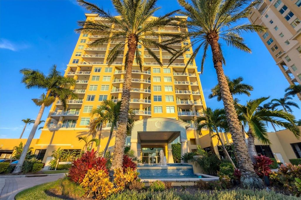 140 RIVIERA DUNES WAY 402, Palmetto, FL 34221