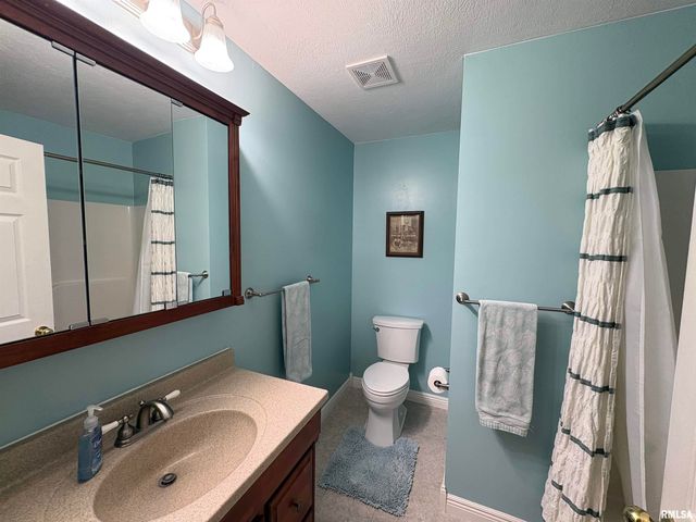 1909 STONERIDGE, Washington, IL 61571