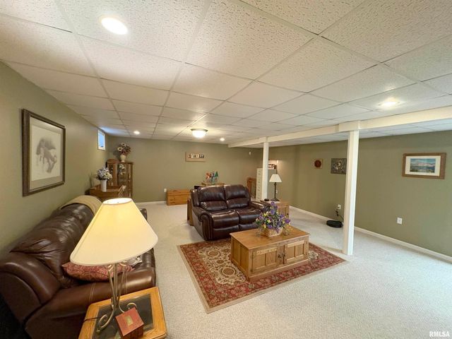 1909 STONERIDGE, Washington, IL 61571