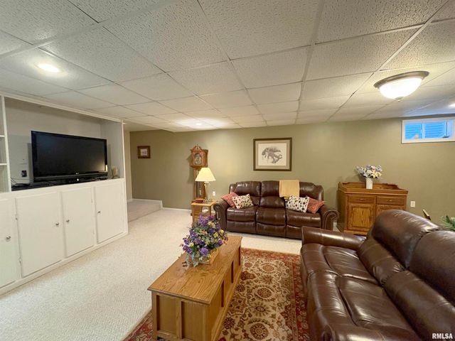 1909 STONERIDGE, Washington, IL 61571