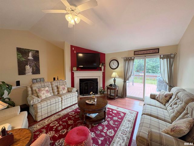 1909 STONERIDGE, Washington, IL 61571